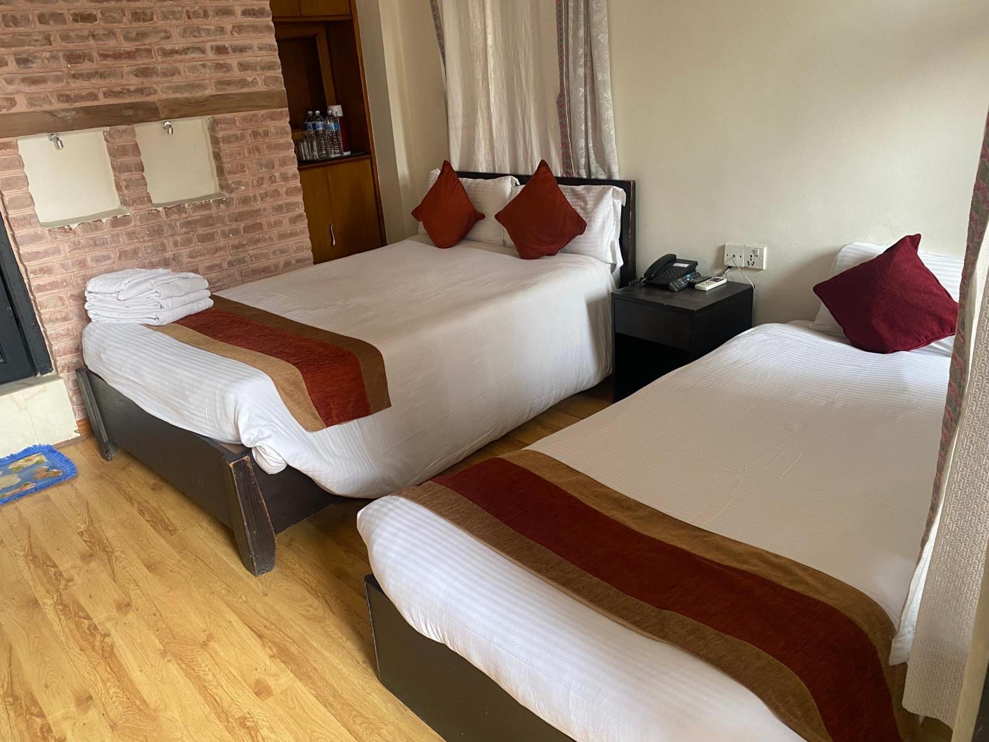Thamel Eco Resort Катманду Экстерьер фото