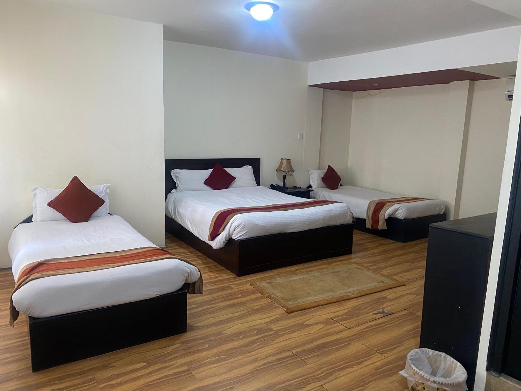 Thamel Eco Resort Катманду Экстерьер фото